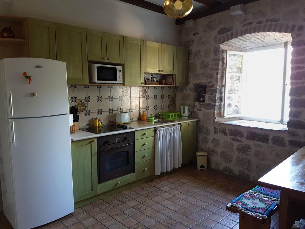 Dyonis Appartement *